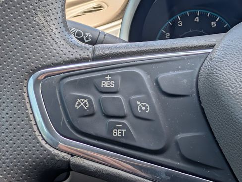 Used 2020 Chevrolet Malibu LS FWD image 12