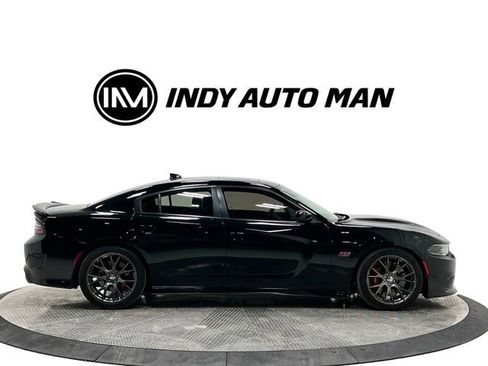 Used 2016 Dodge Charger SRT w/ Technology Group image 3
