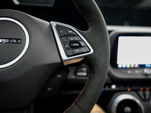 Used 2022 Chevrolet Camaro ZL1 RWD image 45