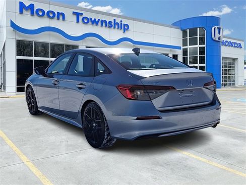 Used 2023 Honda Civic Sport image 4