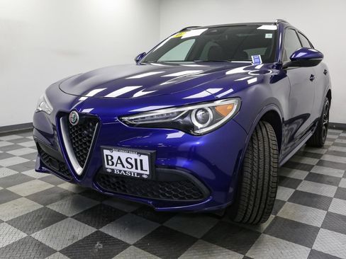 Used 2020 Alfa Romeo Stelvio Ti Sport w/ Quick Order Package 22S Sport image 4
