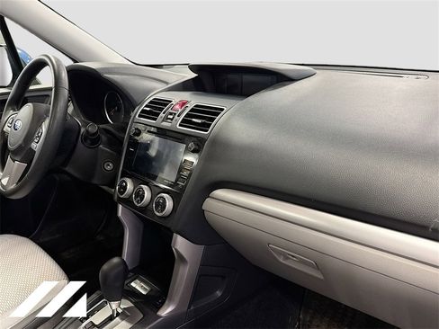 Used 2018 Subaru Forester 2.5i Premium w/ All-Weather Package image 30