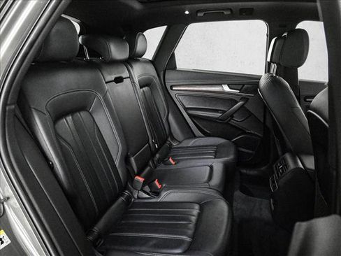 Used 2023 Audi Q5 2.0T Premium Plus w/ Premium Plus Package AWD/4WD image 21