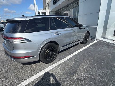 Used 2023 Lincoln Aviator Reserve w/ Jet Package RWD image 2