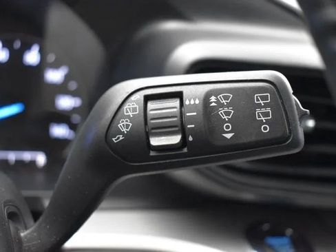 Used 2022 Ford Explorer XLT AWD/4WD image 25