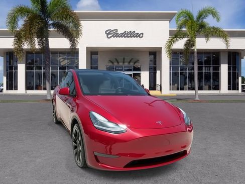 Used 2021 Tesla Model Y 2WD image 3