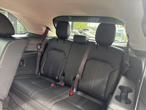 Used 2025 MAZDA CX-90 3.3 Turbo w/ Preferred Package image 12