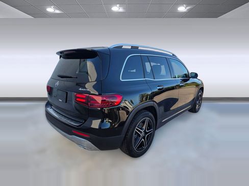 New 2026 Mercedes-Benz GLB 250 4MATIC image 8