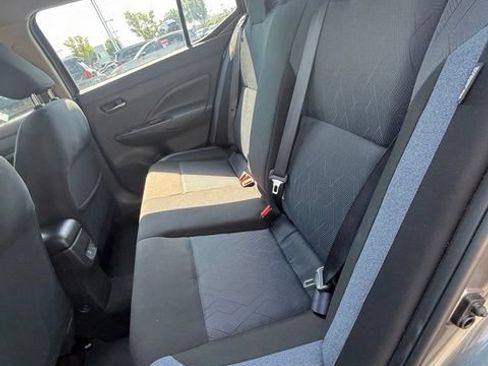 Used 2025 Nissan Versa SV FWD image 9