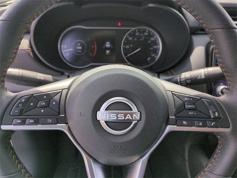 Used 2023 Nissan Versa SR w/ Trunk Package image 23