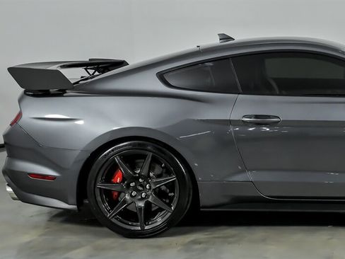 Used 2021 Ford Mustang Shelby GT500 w/ Carbon Fiber Track Pack RWD image 13