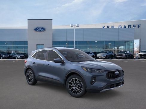 New 2026 Ford Escape SE w/ PHEV Premium Package FWD image 10