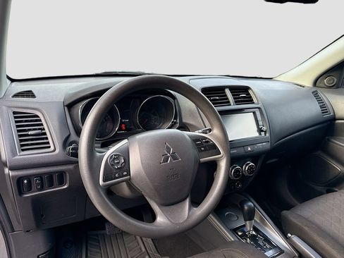 Used 2021 Mitsubishi Outlander Sport LE FWD image 10