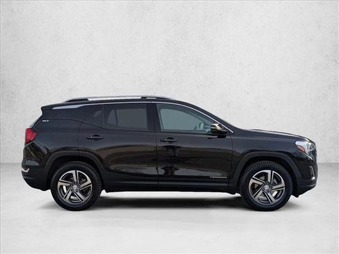 Used 2021 GMC Terrain SLT w/ Infotainment Package II image 4