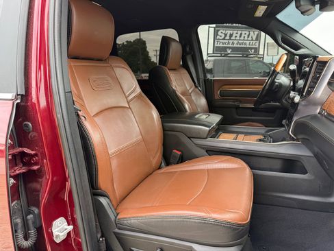 Used 2021 RAM 2500 Limited image 15