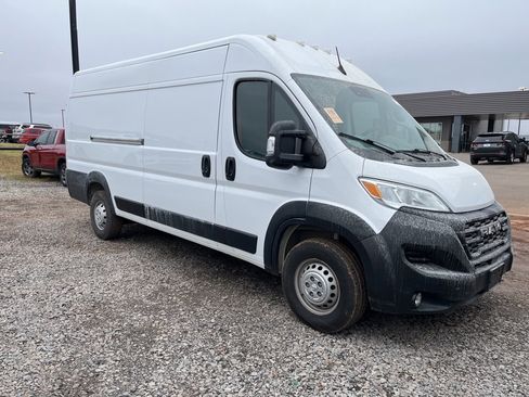 Used 2023 RAM ProMaster 3500 w/ Driver Convenience Group image 1