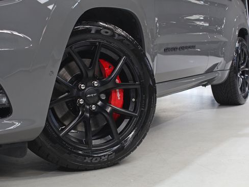 Used 2020 Jeep Grand Cherokee SRT AWD/4WD image 24