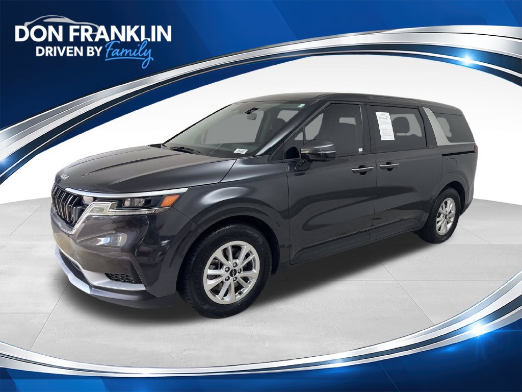 Used 2023 Kia Carnival LX FWD image 1