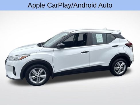 Used 2022 Nissan Kicks S w/ Interior Electronics Package FWD image 4