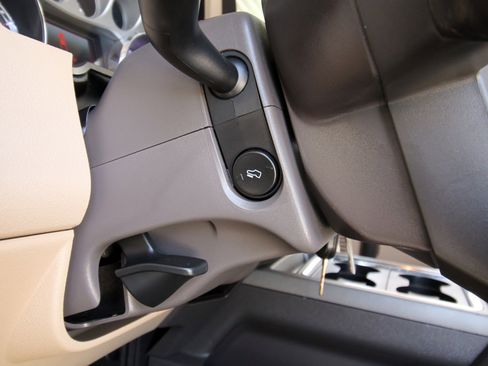 Used 2011 Ford F250 Lariat w/ Lariat Ultimate Pkg image 25