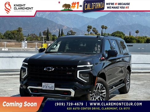 Used 2025 Chevrolet Suburban Z71 AWD/4WD image 1