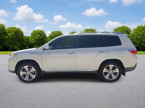 Used 2013 Toyota Highlander Limited image 4