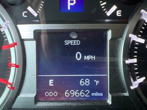 Used 2019 Toyota 4Runner TRD Off-Road Premium AWD/4WD image 16