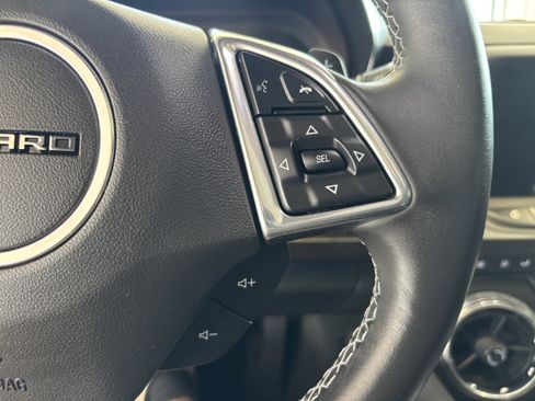 Used 2022 Chevrolet Camaro LT RWD image 12