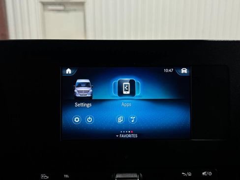 Used 2021 Mercedes-Benz Sprinter 2500 image 29