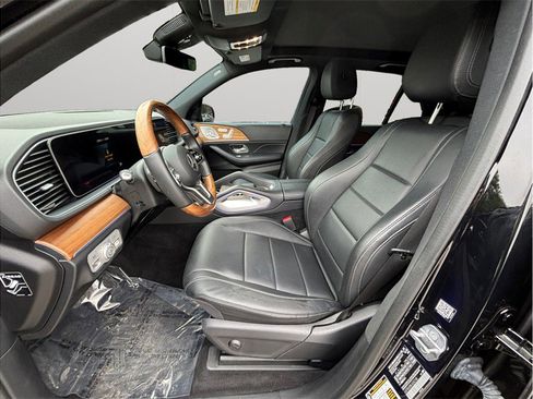 Used 2020 Mercedes-Benz GLE 450 4MATIC w/ AMG Line Exterior image 2