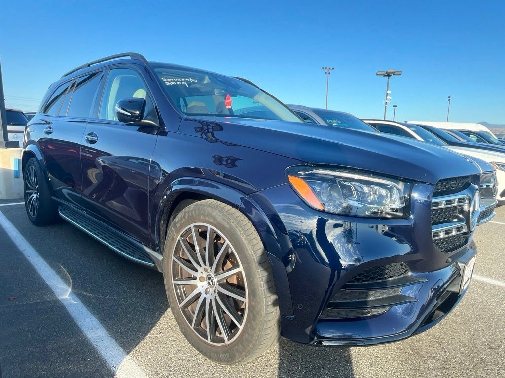 Used 2022 Mercedes-Benz GLS 450 4MATIC image 2
