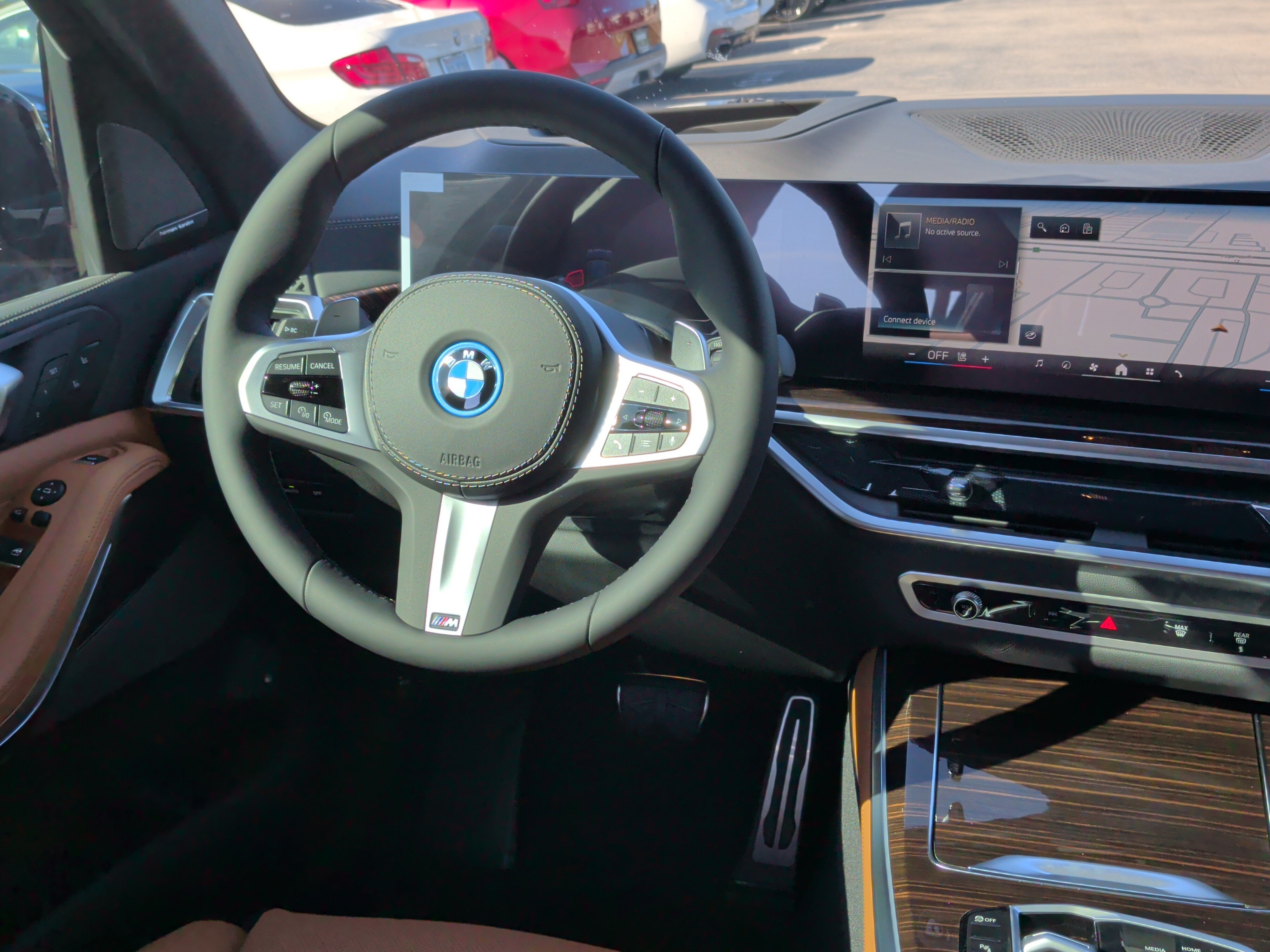 Used 2026 BMW X5 xDrive50e w/ M Sport Package AWD/4WD image 30