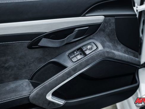 Used 2016 Porsche Cayman GT4 image 61