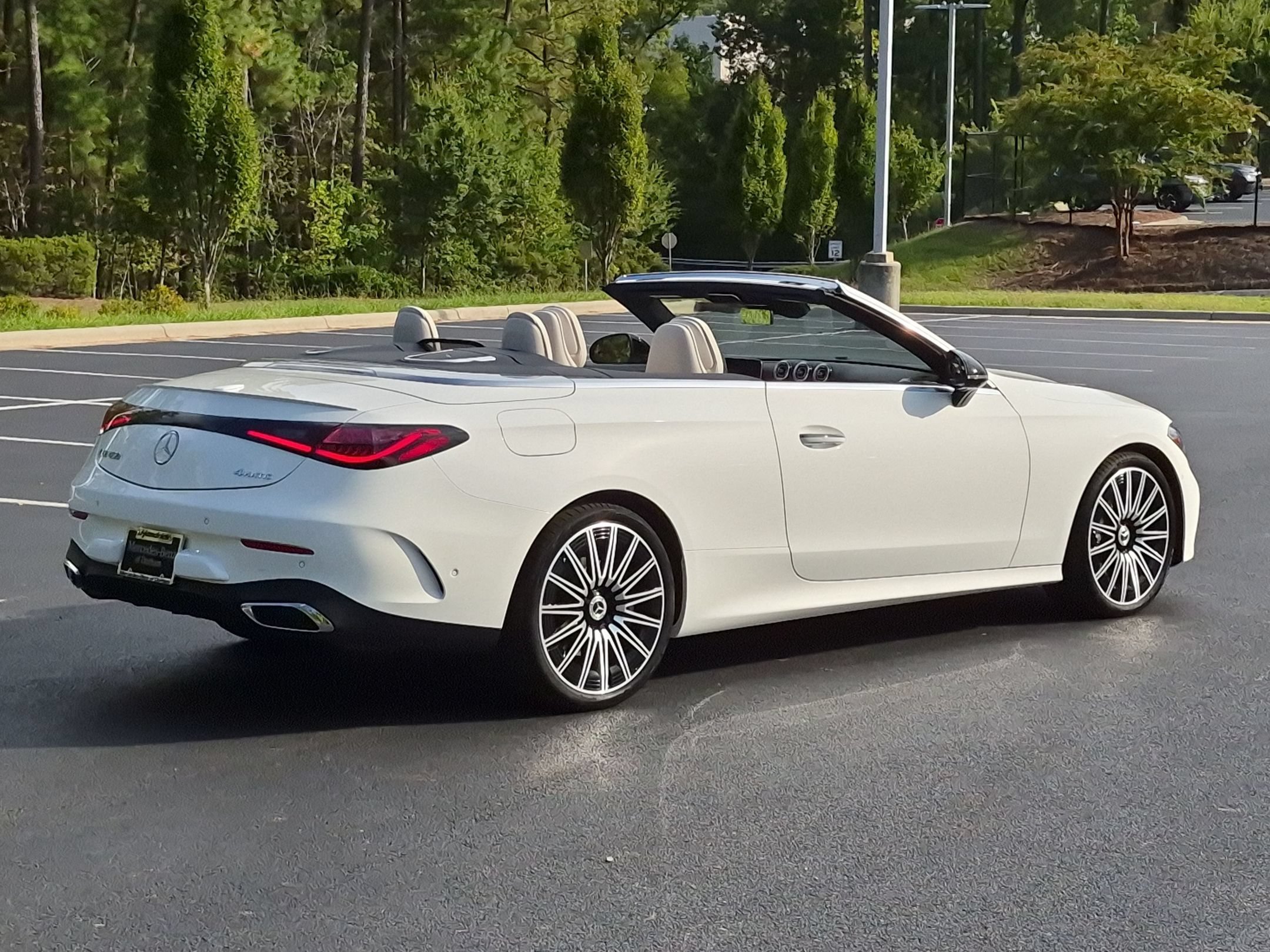 New 2027 Mercedes-Benz CLE 450 4MATIC Cabriolet image 10