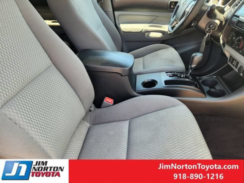 Used 2012 Toyota Tacoma PreRunner w/ Convenience Pkg RWD image 15