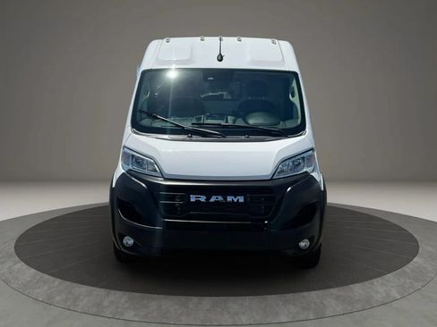 Used 2025 RAM ProMaster 2500 w/ Convenience Group FWD image 9