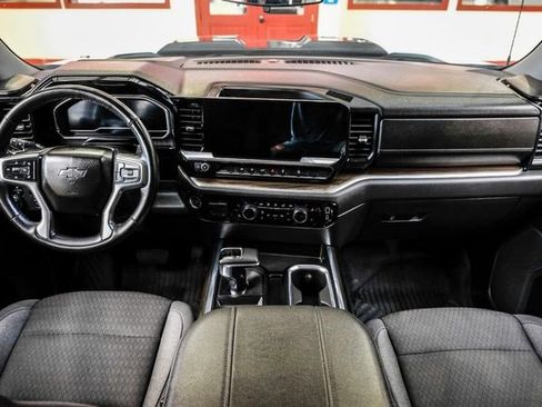 Used 2024 Chevrolet Silverado 1500 LT Trail Boss w/ Protection Package image 14