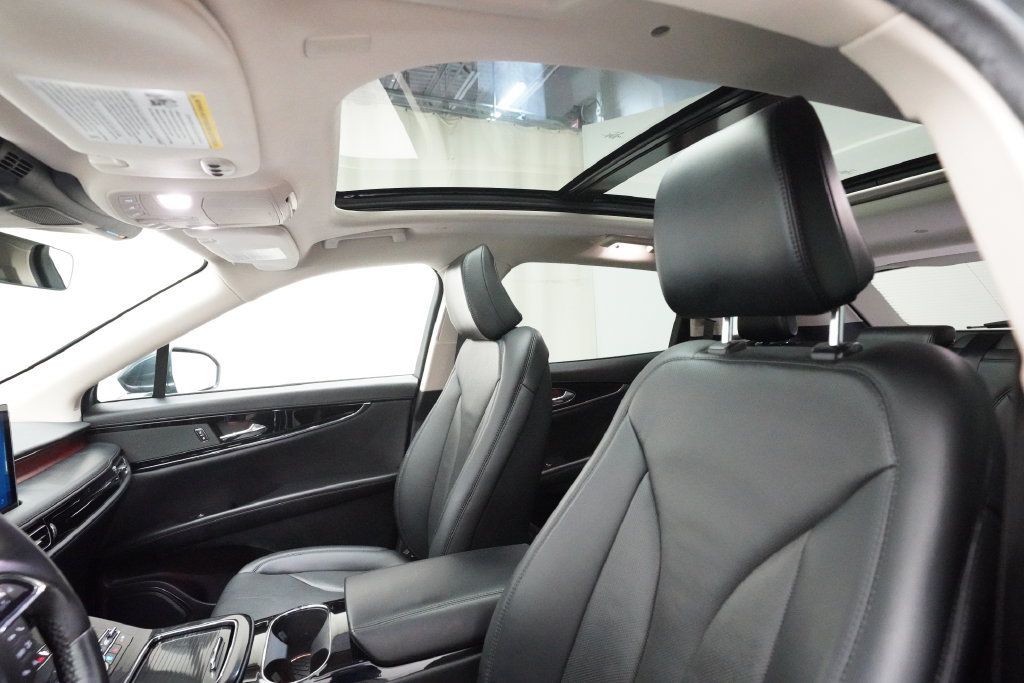 Used 2023 Lincoln Nautilus Reserve w/ Cargo Utility Package AWD/4WD image 31