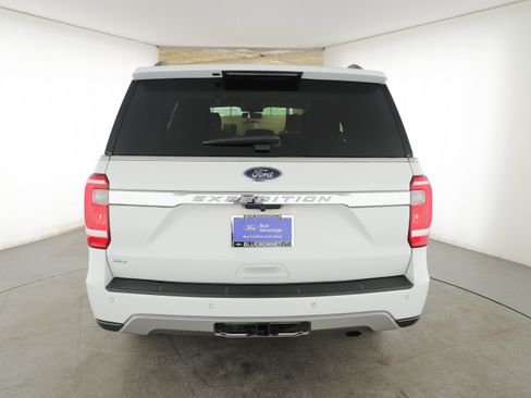 Used 2020 Ford Expedition XLT image 4