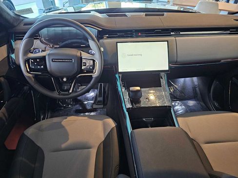 New 2025 Land Rover Range Rover Sport SV Edition Two image 18