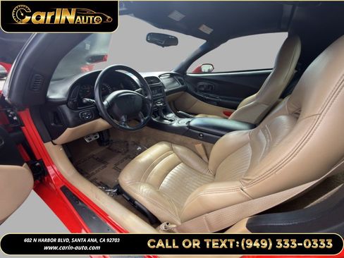Used 2001 Chevrolet Corvette Coupe w/ Preferred Equipment Group1 RWD image 10
