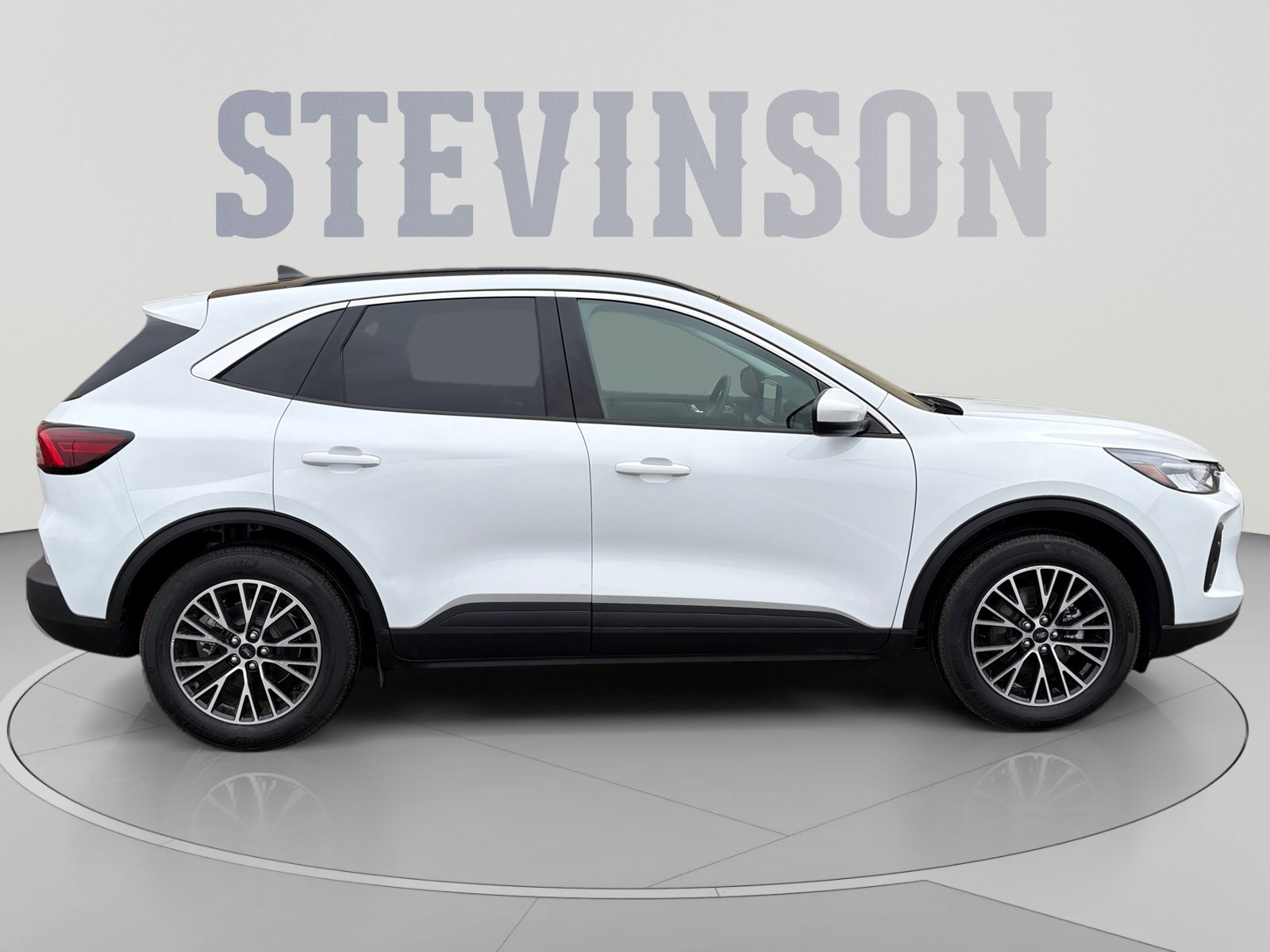Used 2023 Ford Escape SE FWD image 6