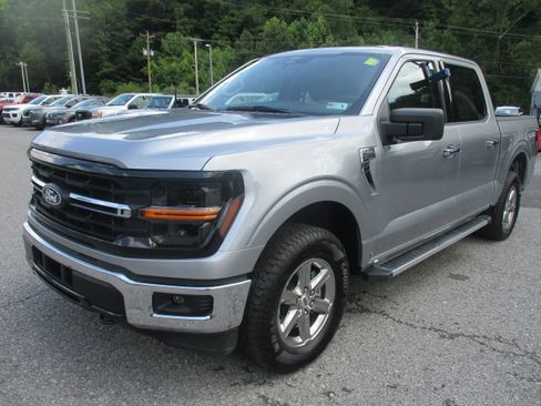 Certified 2025 Ford F150 XLT w/ Equipment Group 301A Standard AWD/4WD image 8