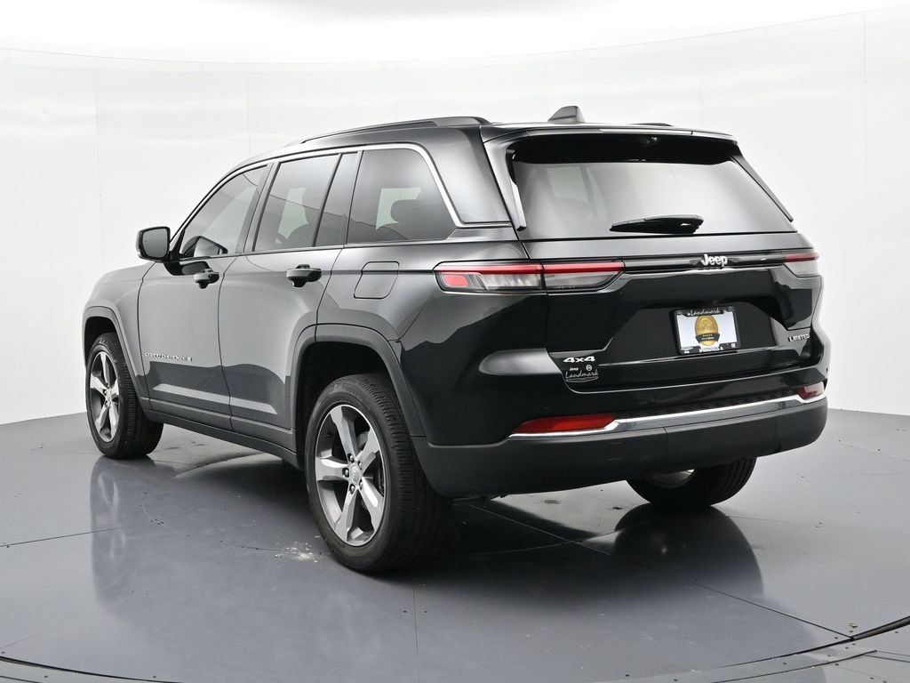 Used 2025 Jeep Grand Cherokee Limited w/ Luxury Tech Group II AWD/4WD image 8