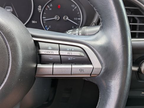 Used 2021 MAZDA MAZDA3 s FWD image 23