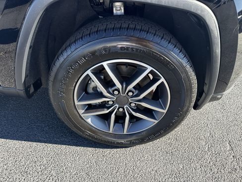 Used 2021 Jeep Grand Cherokee Limited image 11