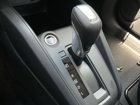 New 2025 Nissan Kicks Play S image 32