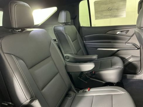 New 2027 Chevrolet Traverse LT w/ Sun and Wheel Package AWD/4WD image 14