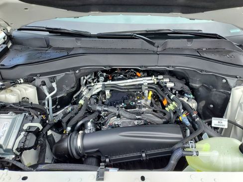 New 2025 Ford Explorer Active w/ Active Comfort Package image 11