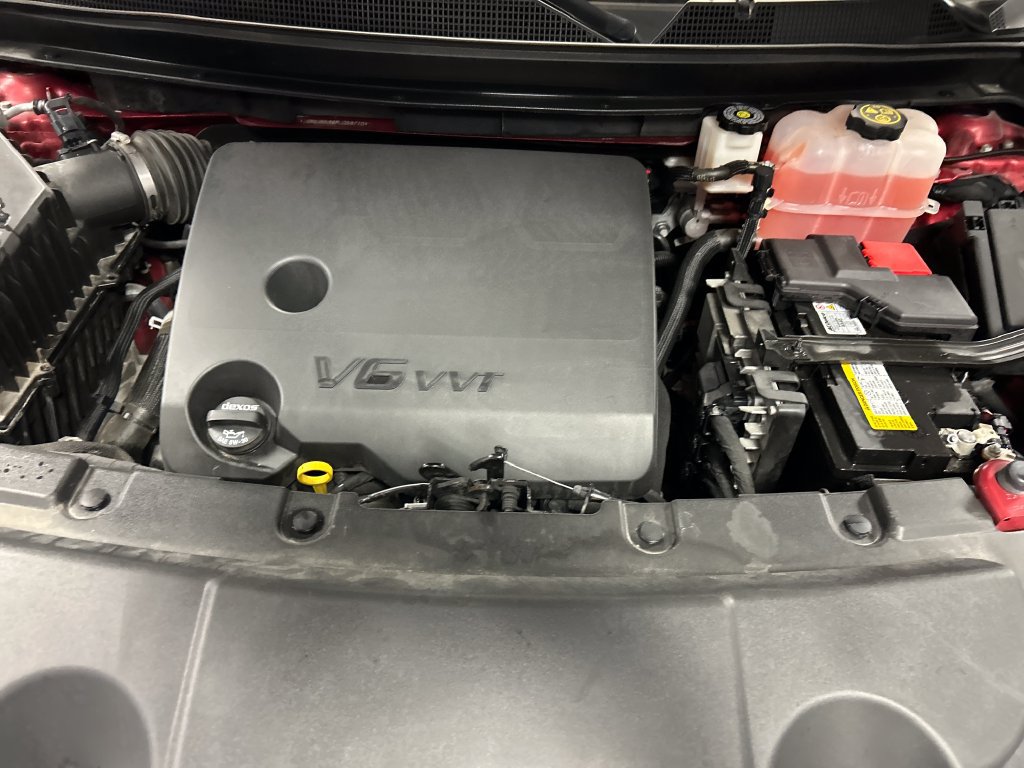 Used 2023 Chevrolet Traverse LT w/ LPO, Floor Liner Package AWD/4WD image 27